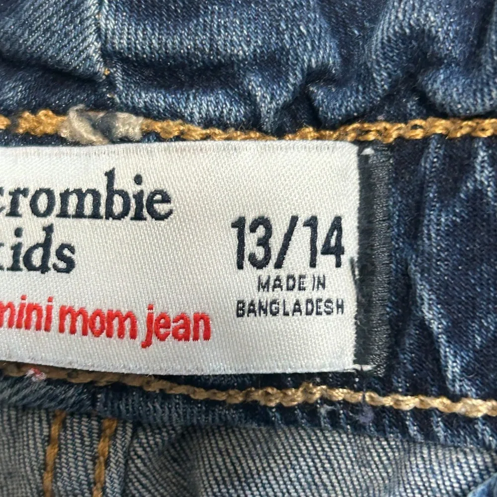 Abercrombie Kids High Rise‎ Mini Mom Jean Distressed Blue Denim Size 13/14